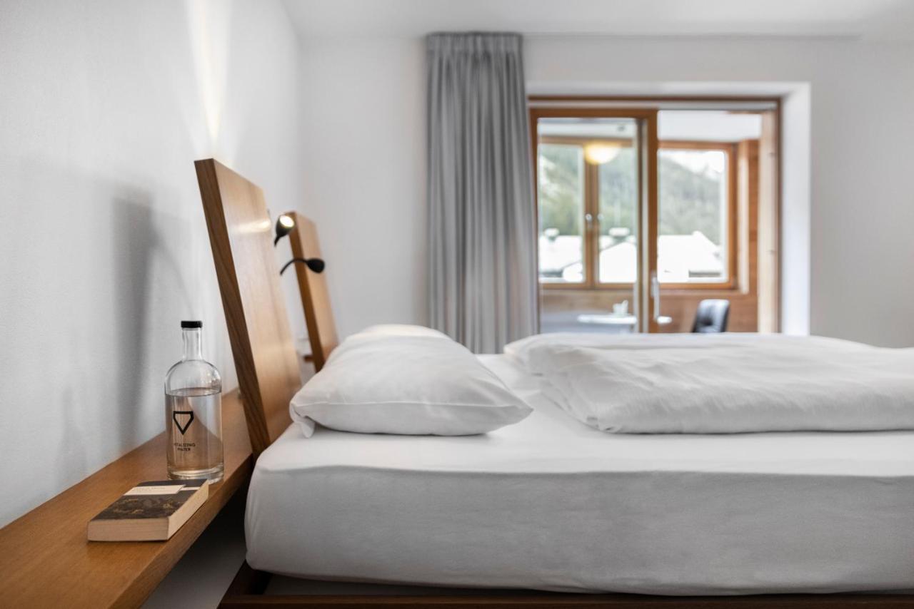 ホテル Ciasa De Munt Lifestyle Living コルヴァーラ・イン・バディーア エクステリア 写真