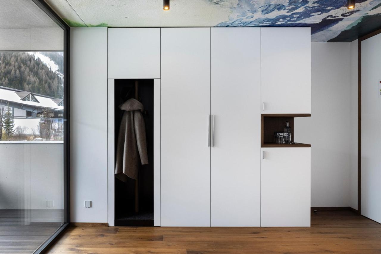 ホテル Ciasa De Munt Lifestyle Living コルヴァーラ・イン・バディーア エクステリア 写真